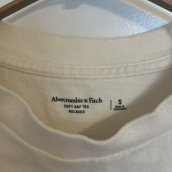 Abercrombie Claude Monet Graphic Tee - Picture 4 of 4